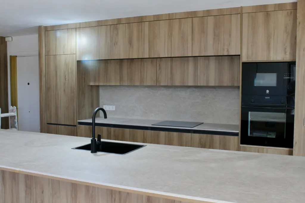 Proyecto integral a medida en melamina egger · Madrid · CMM (6)